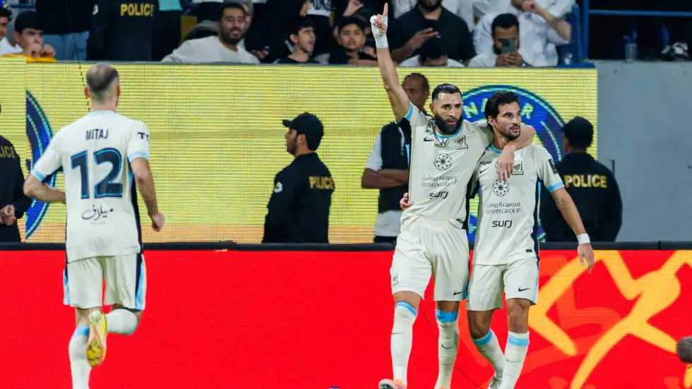 تسريبات تكشف عن المكافأة التي سيحصل عليها لاعبو الاتحاد في حال الفوز بكأس الملك